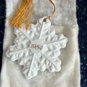 Vintage 1984 Avon Snowflake ornament